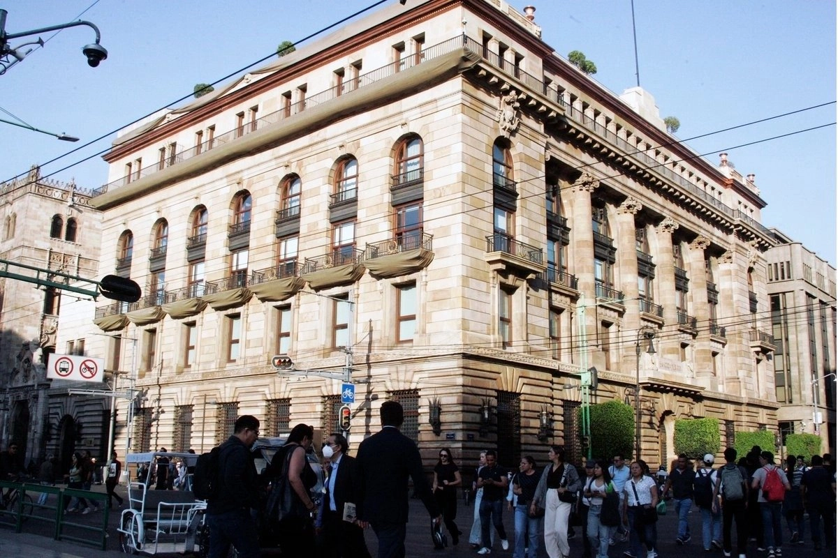 Analiza el BdeM un “último” recorte a la tasa de referencia - La ...
